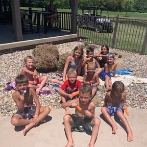 Meet your Posher, Leslie